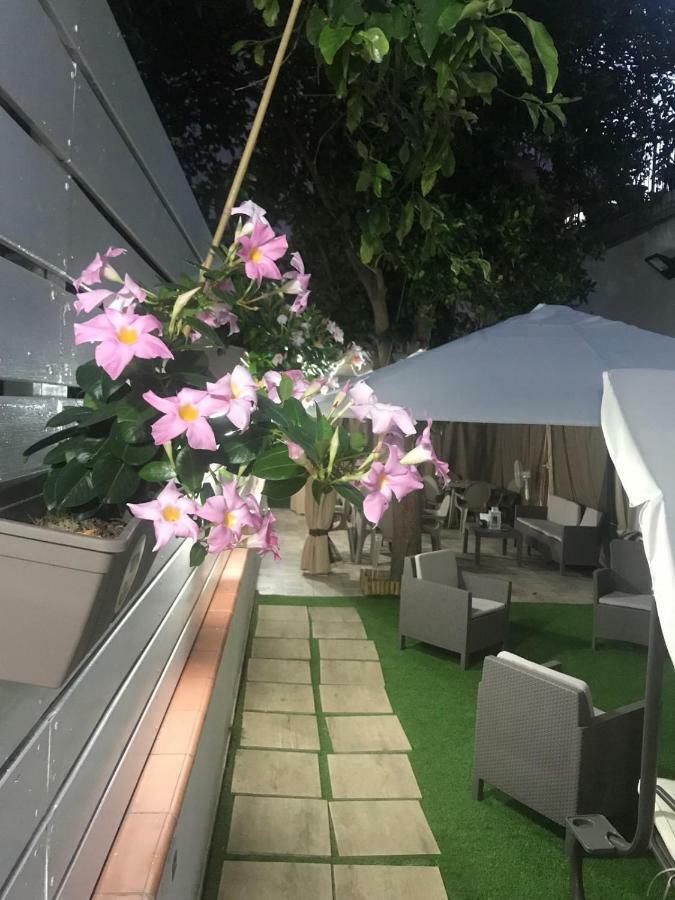 Bed and Breakfast Virgilio'S Garden Кастелламмаре-ді-Стабія Екстер'єр фото